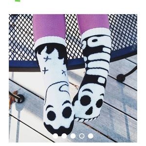 The Pals Mismatched Socks | Ghost & Skeleton | Age 4-8 Size 7-12 - Halloween